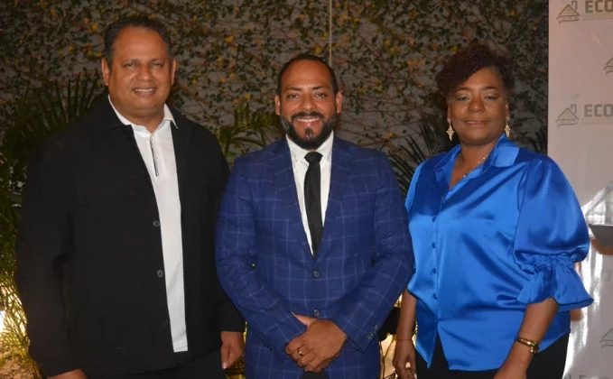Sandy Polanco, Frankko Grullón, y Elizabeth Lewest.