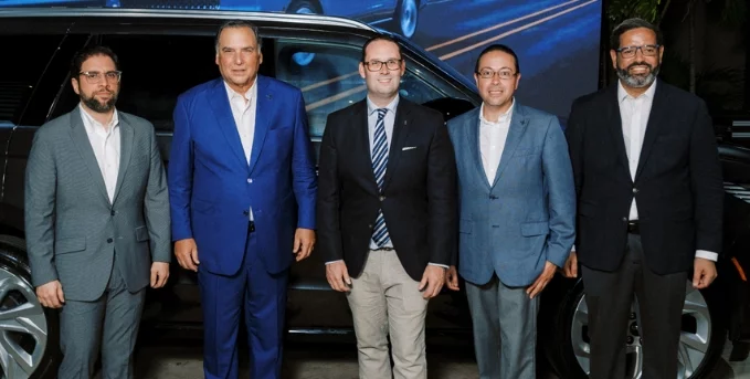 Ignacio Saint Hilaire, Fernando Villanueva Sued, William Vélez, Ernesto Hernández y Joan Abreu. Ignacio Saint Hilaire, Fernando Villanueva Sued, William Vélez, Ernesto Hernández y Joan Abreu.
