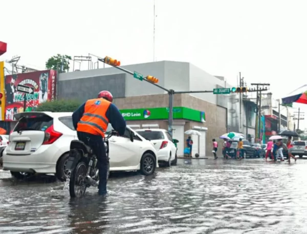 En algunas provincias se registraron fuertes aguaceros desde la mañana del jueves.