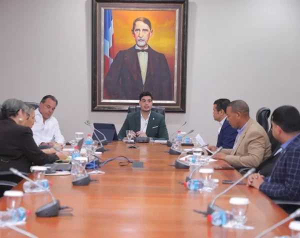 Una comisión de diputados se reunió con los concesionarios.