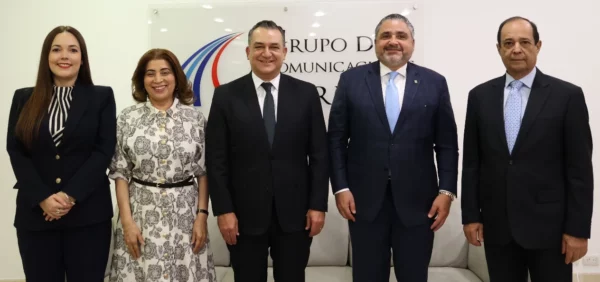 Hirayda Fernández, Dolores Fernández, Román Jáquez, Samir Chami Isa y Rafael Vallejo.