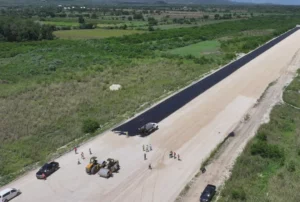 Asfalto en la pista de San Juan