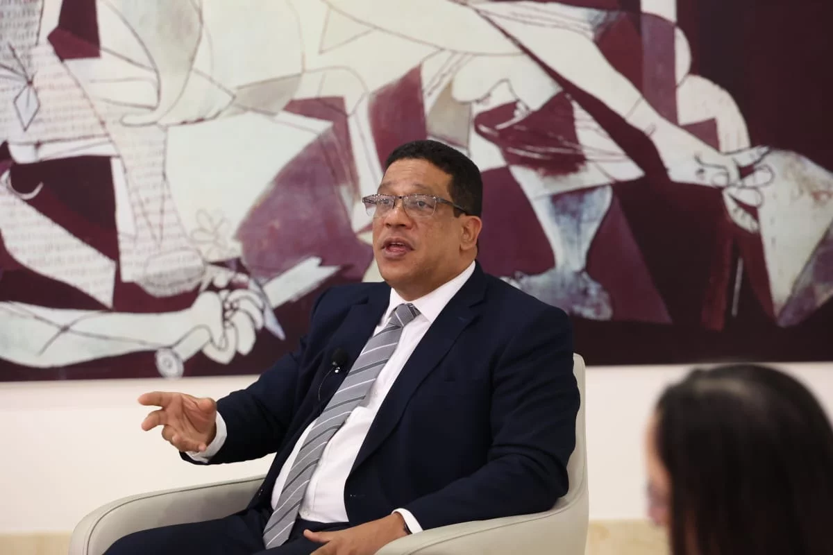 Licitación de gomitas para estudiantes se hizo “conforme a la ley”, afirma Carlos Pimentel