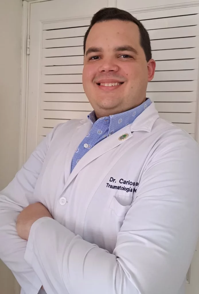 Carlos Ramón Barrera Pantaleón, ortopeda-traumatólogo de Traumacare, ofreció una guía sobre cómo prevenir y tratar lesiones deportivas en niños y adolescentes.