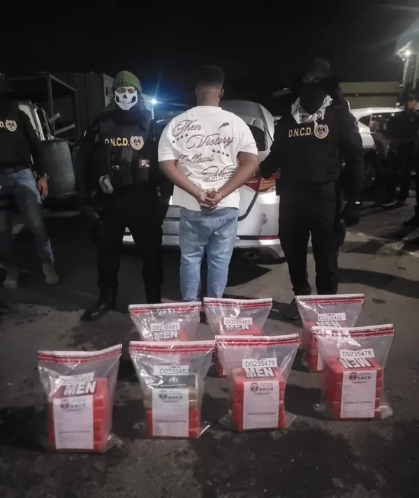 Coca Los Pilones Baní