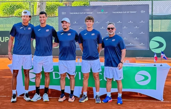 Copa Davis-Desde la izquierda Enmanuel Muñoz, Roberto Cid, Alejandro Gandini, Peter Bertran y Jhonny Berrido.