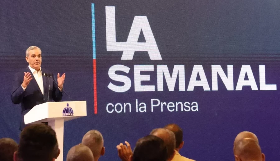 El presidente Luis Abinader junto a Eduardo Sanz Lovatón ofrecieron los detalles . José Francisco El presidente Luis Abinader junto a Eduardo Sanz Lovatón ofrecieron los detalles . José Francisco