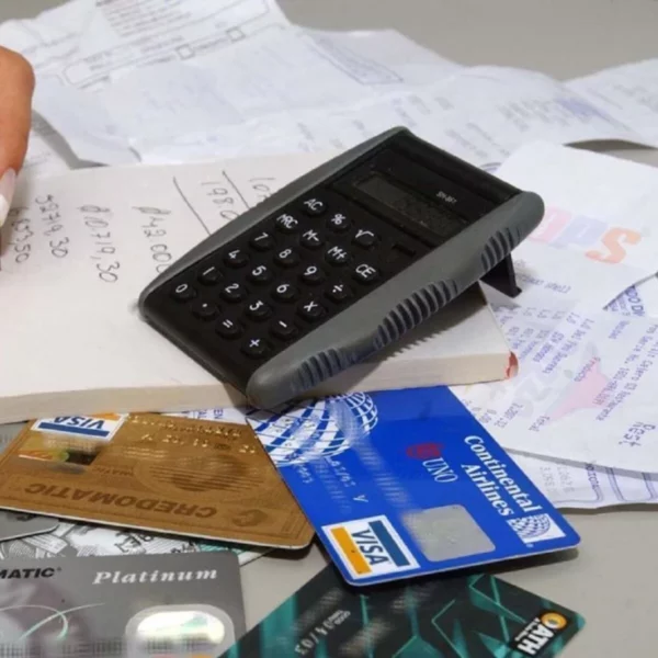 A prisión hombre que simuló muertes de beneficiarios de subsidios que no le pagaban