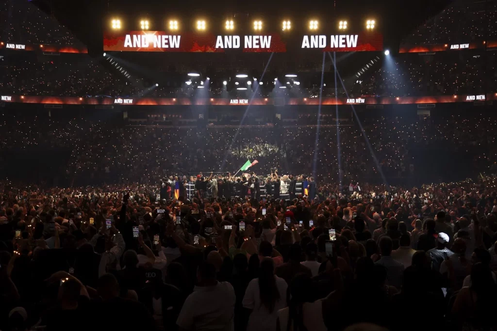 Boxeo-pelea del Canelo