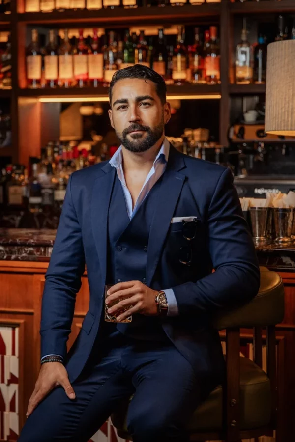 Es elegante, pero informal.