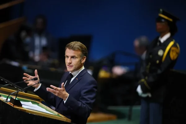Fotografía de archivo del presidente francés, Emmanuel Macron, durante la Asamblea General de las Naciones Unidas en Nueva York, EE. UU.