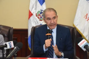 Franklin García Fermín, educación superior
