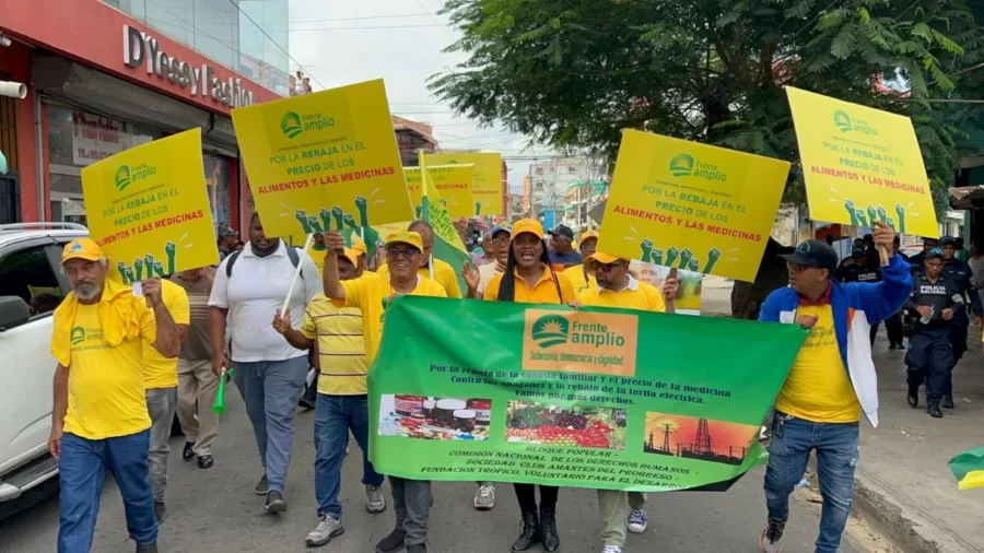 Frente amplio-protesta-jpg