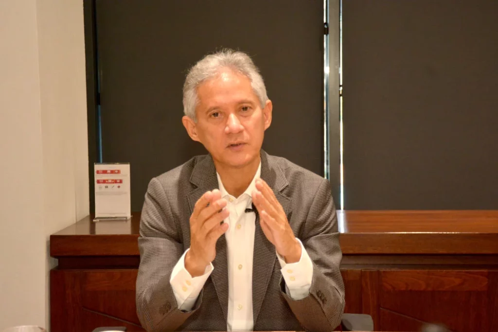 El economista y exsuperintendente de Bancos, Haivanjoe Ng Cortiñas