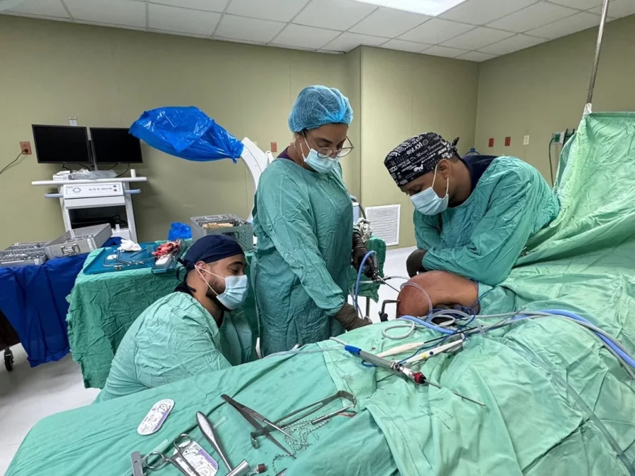 Hospital Ney Arias Lora realiza más de 14 cirugías diarias de artroscopía y medicina deportiva de alta complejidad.
