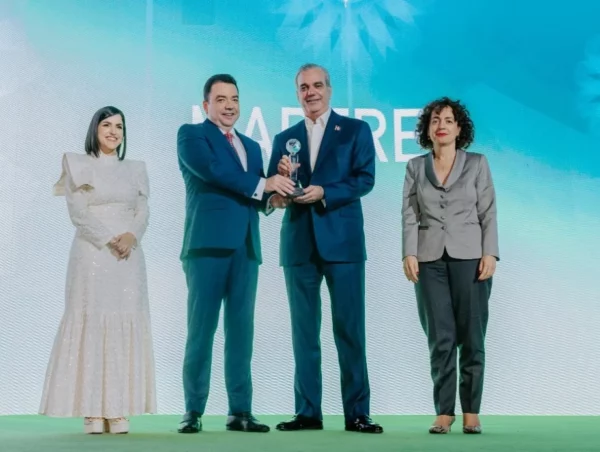 Entrega de Reconocimiento a MAPFRE