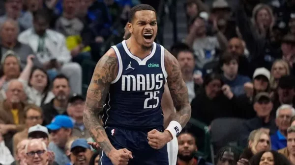 El alero de los Mavericks, P.J. Washington, seguirá en la franquicia por cuatro temporadas más. 