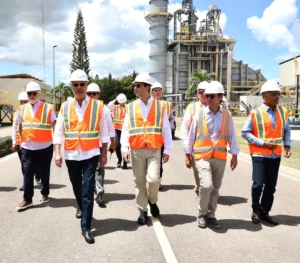 Presidente Abinader recorrido en Energas