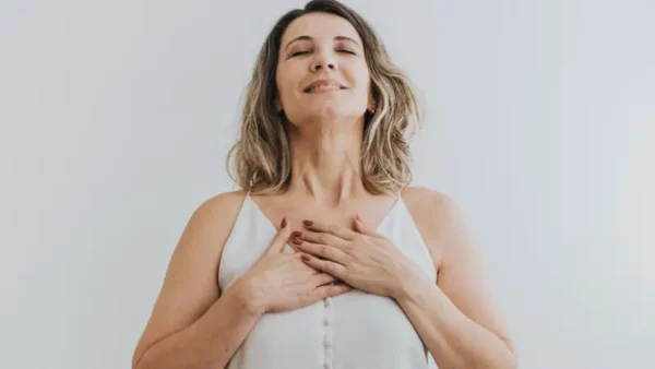 La sencilla prueba que te permite conocer la edad de tus pulmones (y cómo mejorar su salud)