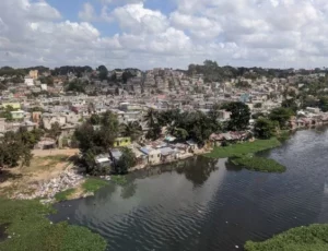Casas vulnerables cerca de los ríos