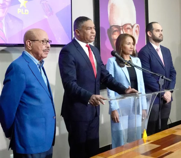 Temístocles Montas, Yván Lorenzo y Zoraima Cuello en el PLD