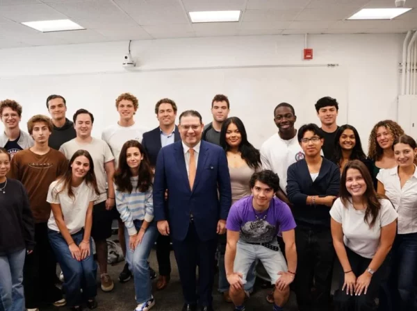 Director de Adunas, Yayo Sanz Lovaton.