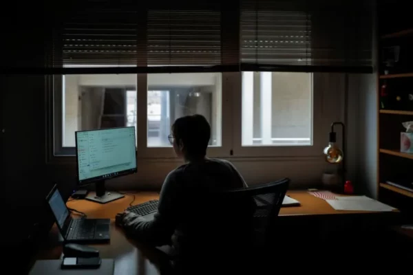 comer-entorno-laboral-teletrabajo-768×512