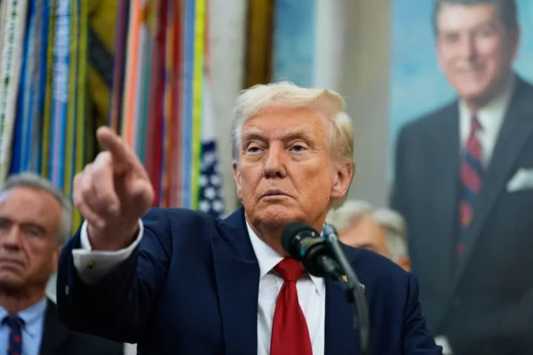 Donald Trump -casa balaca