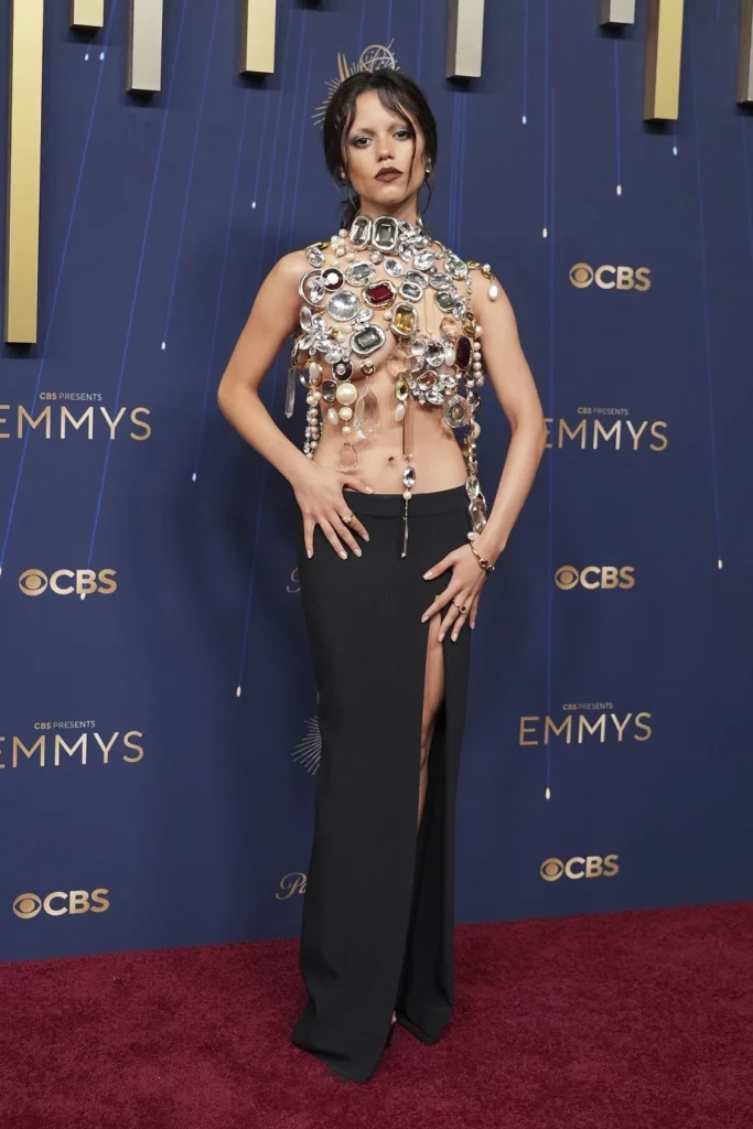 Enna Ortega-premios emmy