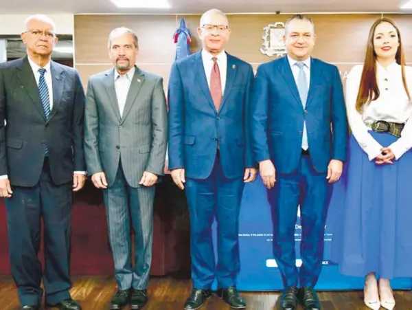 El Instituto Duartiano  certificó el uso correcto.