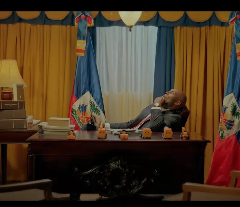 La cinta es protagonizada por el actor Jimmy Jean-Louis.