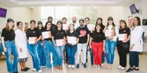 Colaboradores de Cementos Pogreso y Hemocentro Nacional.