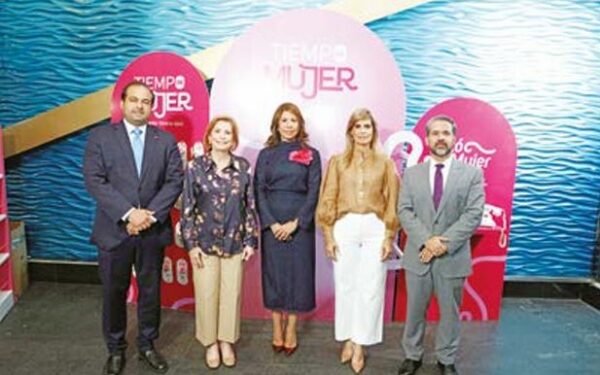 Alberto Bergés González, Patricia González Pitalluga, Patricia Marcano, Jacqueline Gon zález Pittaluga y Giancarlo Sanguinetti.