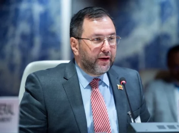 El canciller venezolano, Yván Gil recibe  apoyo de Rusia.