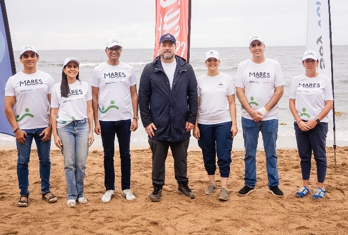 Carlos Pastrana, Gianna Franjul, Vineet Singhal, ministro Paíno Henríquez, Ana Pimentel, Alejandro Herrera y Paz Cereijo.