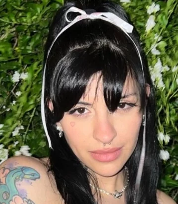 Cazzu confiesa lo agradecida que está por el  apoyo.