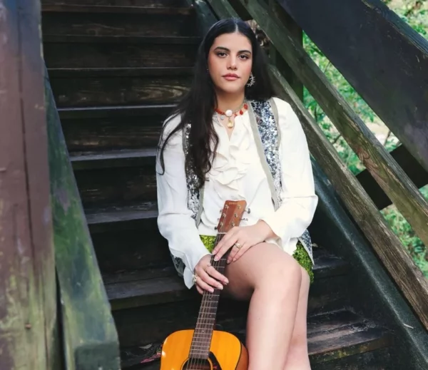 Cristina Casado lleva una carrera paso a paso.