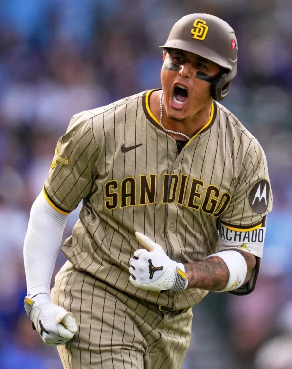 Manny Machado encabezó ofensiva de San Diego en segundo partido de su serie de Wild Card.
