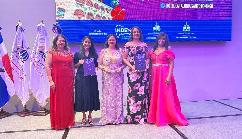 Se reconoció a mujeres que se han destacado por su impacto.