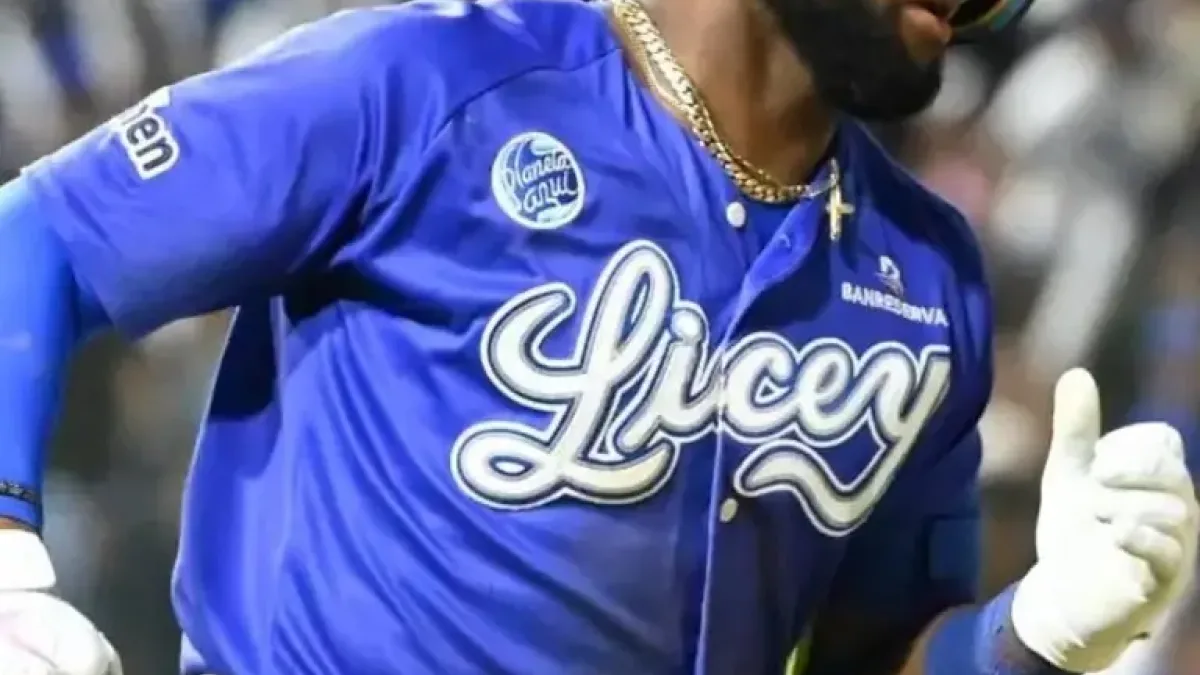 Licey pega 14 imparables y domina a las Águilas
