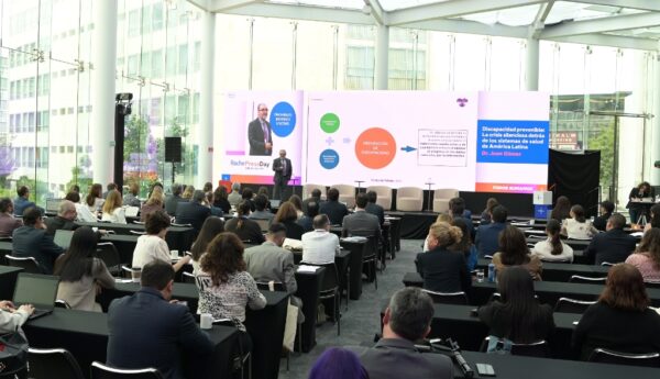 Bajo el lema “Todos sumamos”, importantes actores del sector salud de Latinoamérica se dieron cita en el Roche Press Day.