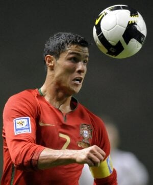 Cristiano Ronaldo, sigue liderando   la lista Forbes.