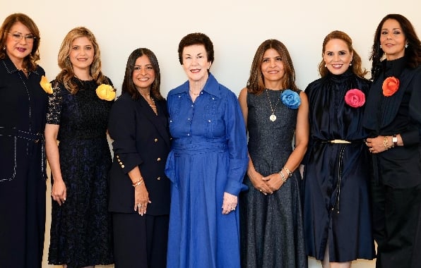 Parte de la Junta Directiva que encabeza el voluntariado.