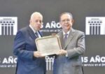 Valdez Albizu reconoció a 14 funcionarios  por sus 30 años, junto a 38 bancentralianos  que cumplieron 25 y 113 que arribaron a 20.