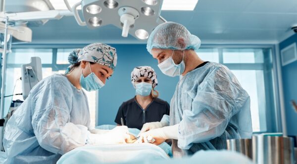 La cirugía oncoplástica de mama une técnicas de cirugía plástica y reconstructiva dentro del marco de la cirugía oncológica.