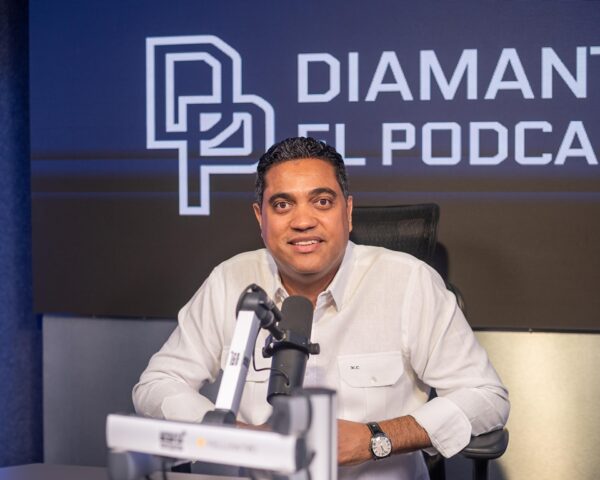 Kelvin Cruz, ministro de Deportes.