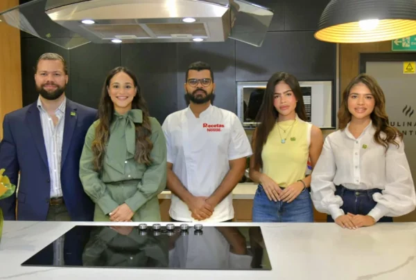 Joan Rey, Felisa Vásquez, Rafael Emilio, Katia Rey y Giovanna Rey.