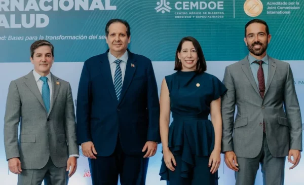 Gastón Gabín, Víctor Atallah, Mónika Harel y Armando Pérez.