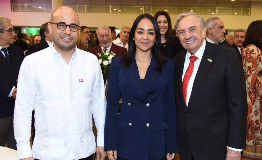 Francisco Alberto Caraballo Núñez, Faride Raful y Carlos Miguel Aysa González.