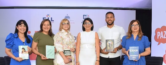 Quency Antonio, Rosa Sandoval, Keila González, Kenia Álvarez-Tió, Henry Sierra y Carmelina Peguero.